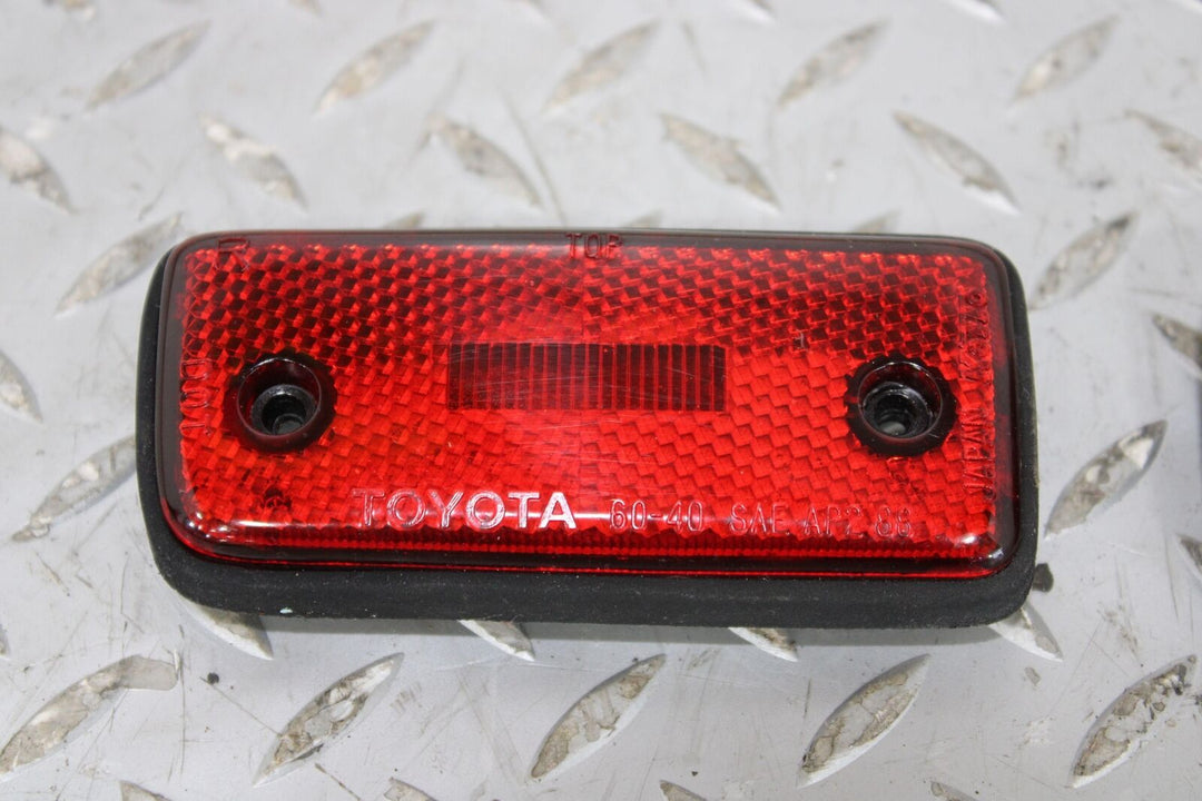 91-97 Toyota Land Cruiser Pair LH&RH Rear Bumper Marker Lights Lamps (Red)