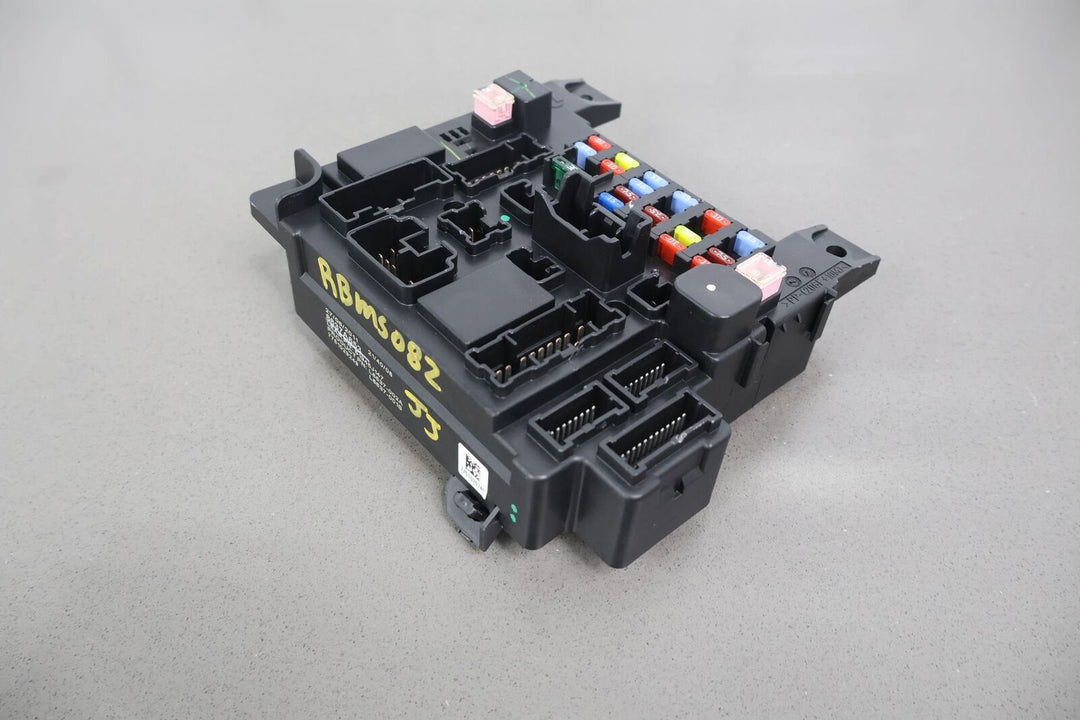 08-15 Mitsubishi Lancer Evo X OEM Cabin Fuse Relay Junction Box (8637A653)