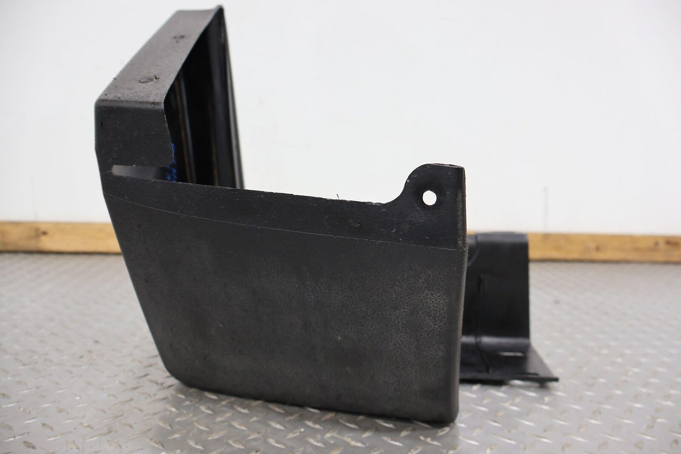 03-05 Hummer H2 REAR Right RH Bumper Cover End Cap (Textured Black) See Notes