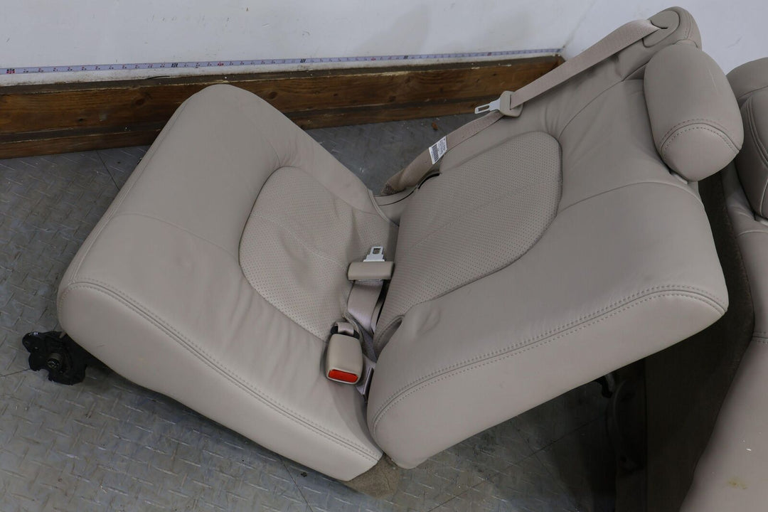 03-06 Cadillac Escalade Leather 3rd Row Bench Seat (Shale 152) Short WB (Notes)