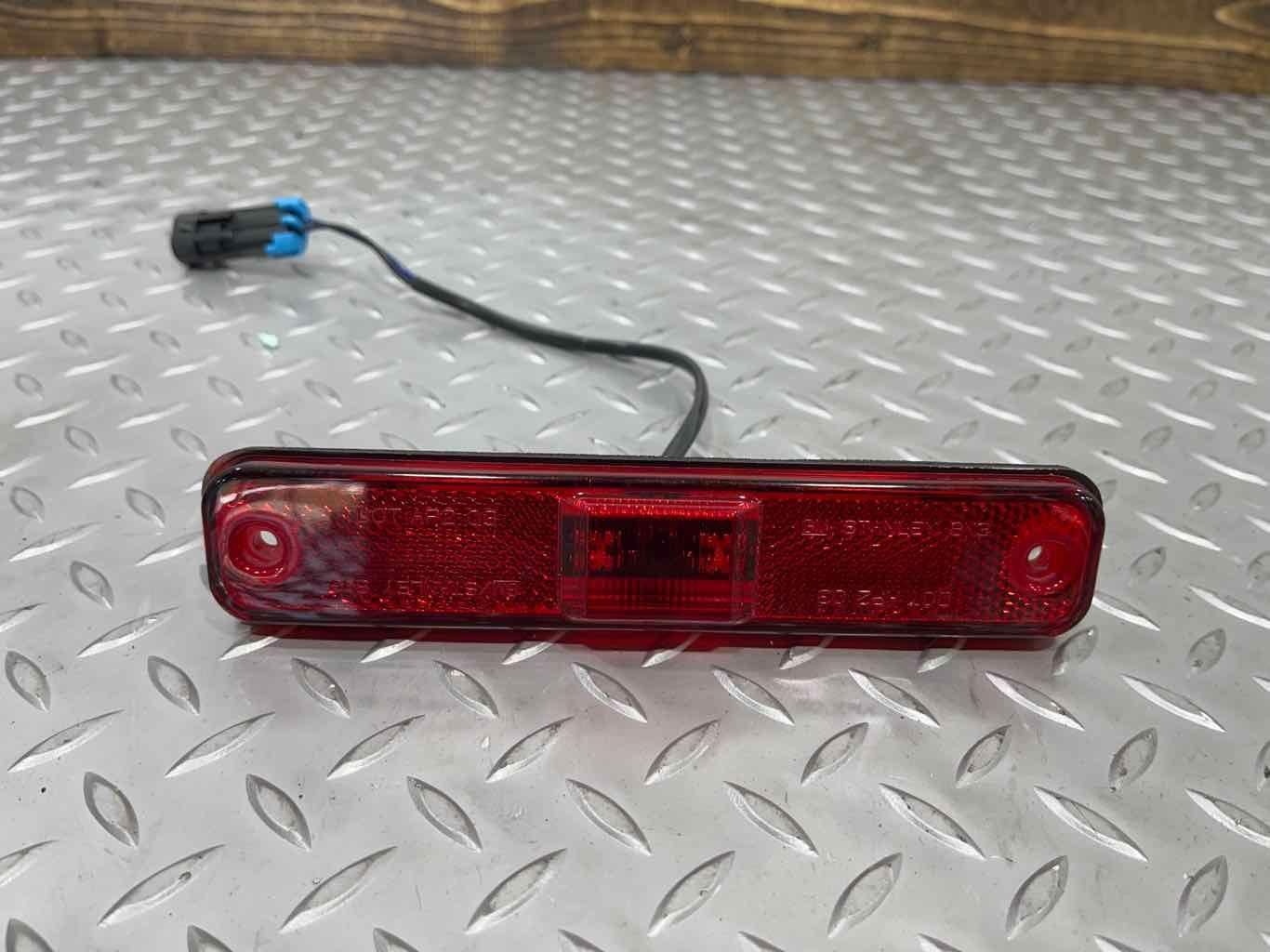 03-09 Hummer H2 Left LH Rear Red LED Side Marker Light/Lamp OEM Tested