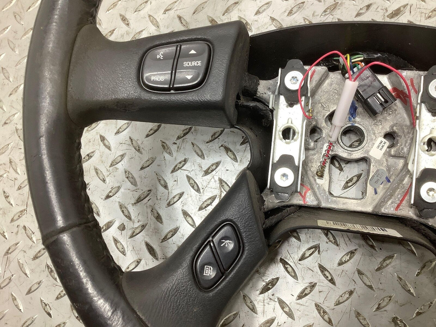 03-07 Hummer H2 OEM Leather Steering Wheel (Ebony 48I) See Notes