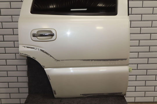 02-06 Cadillac Escalade SWB Right Rear Door (No Cladding) White Diamond 98U