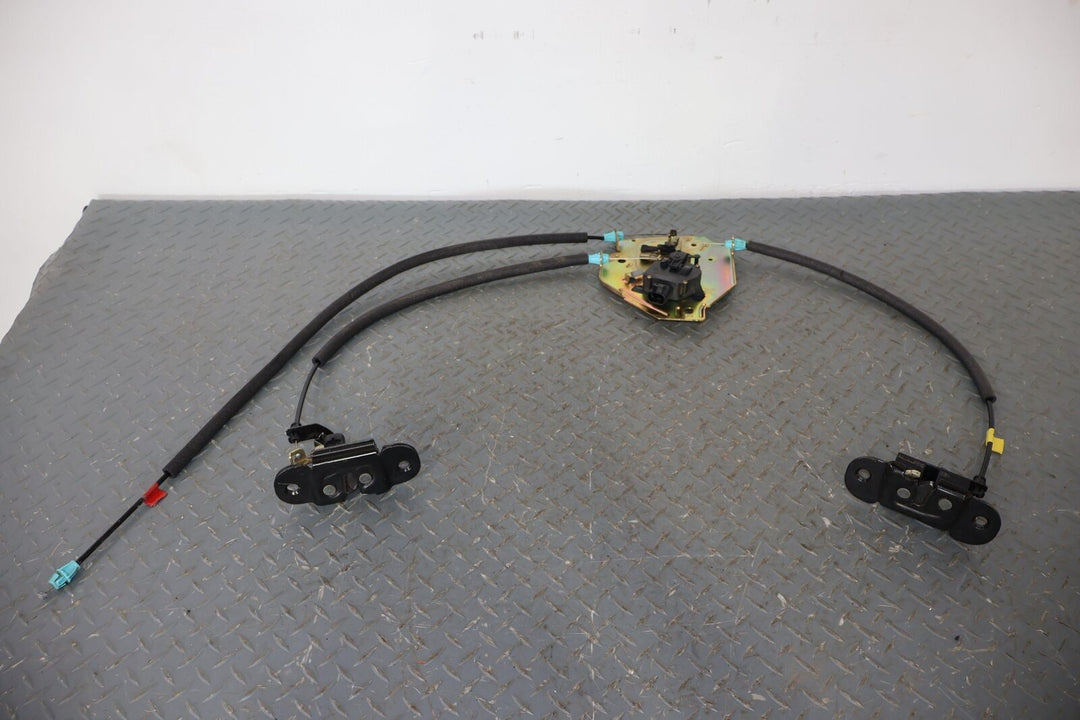 03-09 Hummer H2 Pair of LH & RH Hatch Latches Includes Cables Tested