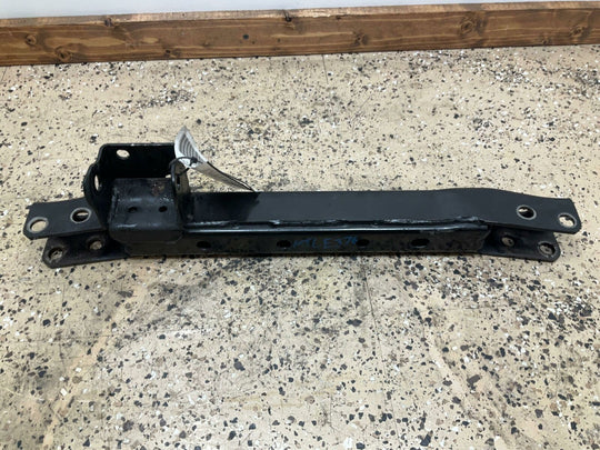 98-07 Lexus LX470 Land Cruiser Frame Front Differential Crossmember 5123060010