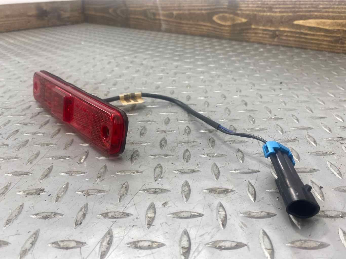 03-09 Hummer H2 Left LH Rear Red LED Side Marker Light / Lamp OEM (Tested)