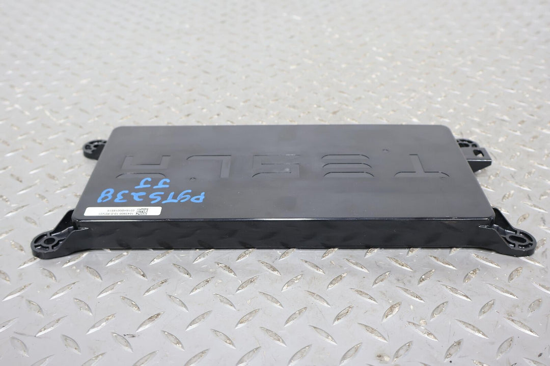 16-20 Tesla Model X Rear Chassis Body Control Module OEM ( 1043900-10-D )