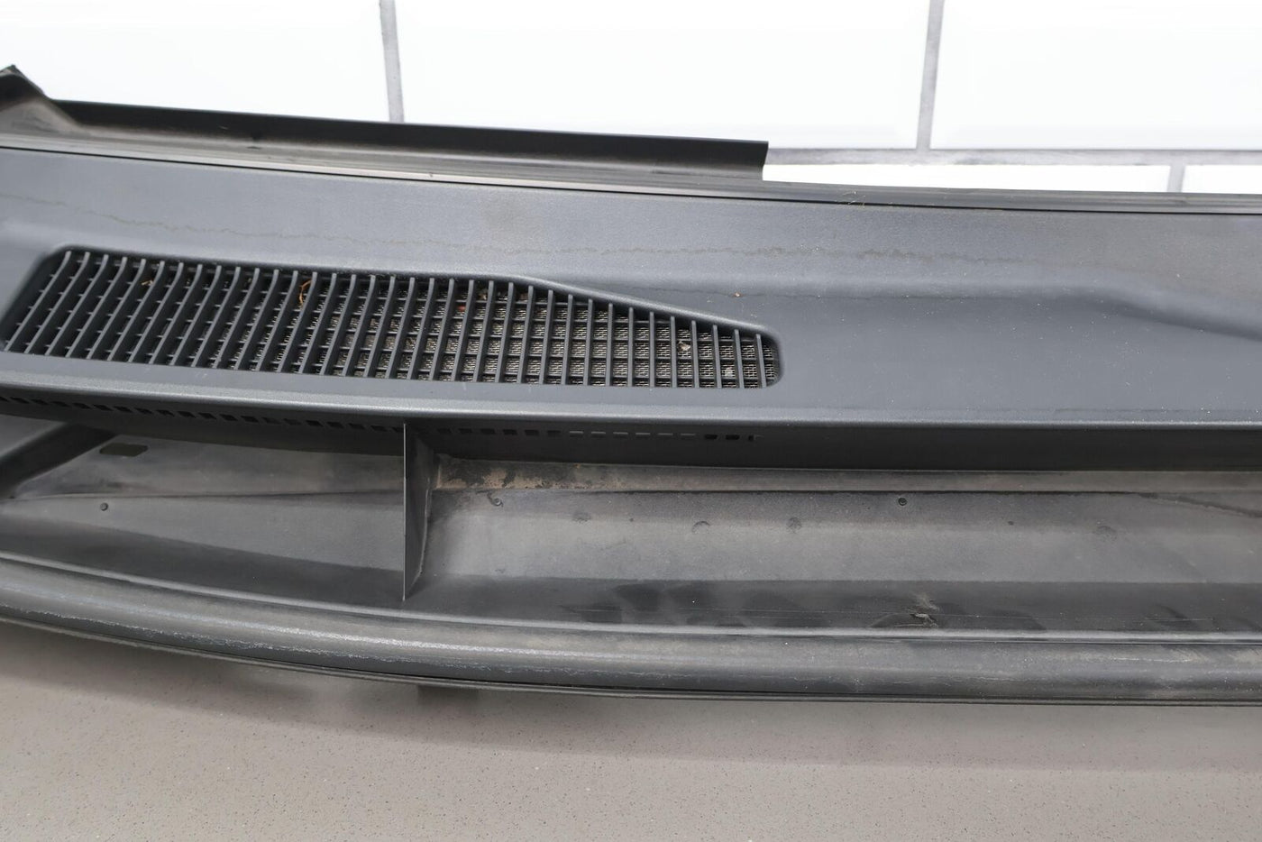 14-21 Lexus GX460 Front Center Cowl Vent Panel W/Seal (Textured Black) See Notes