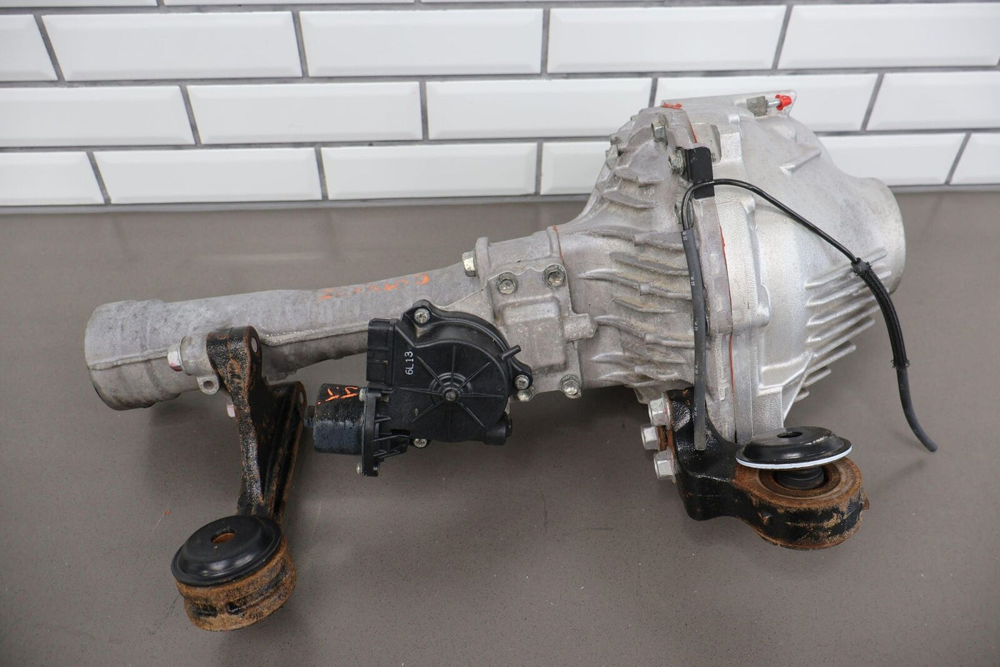 07-19 Toyota Tundra 5.7L OEM Front Differntial Carrier (4.30:1 Gear Ratio) 95K