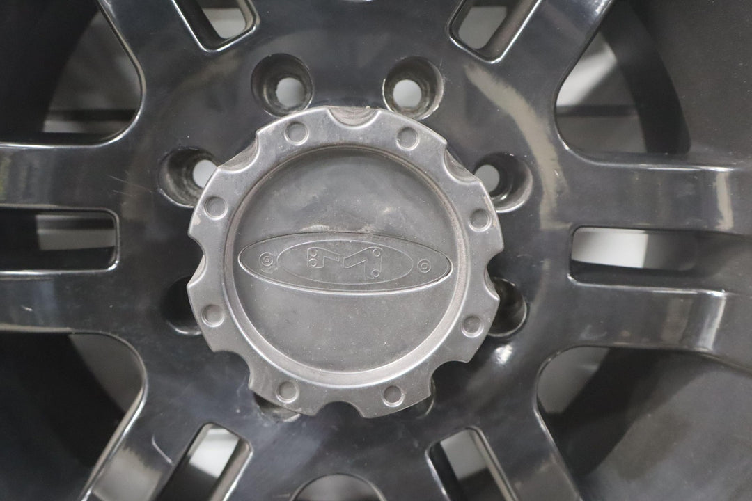 Hummer H2 MotoMetal Wheels Black/Polished