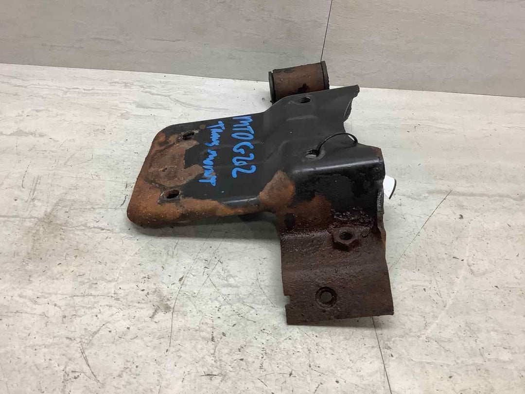 96-02 Dodge Ram 2500 Transmission Mount Bracket (47RE)