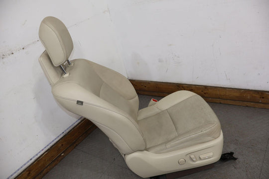 10-13 Lexus GX460 Front Right Leather Heated/Vented Bucket Seat (Ecru 00) Tested