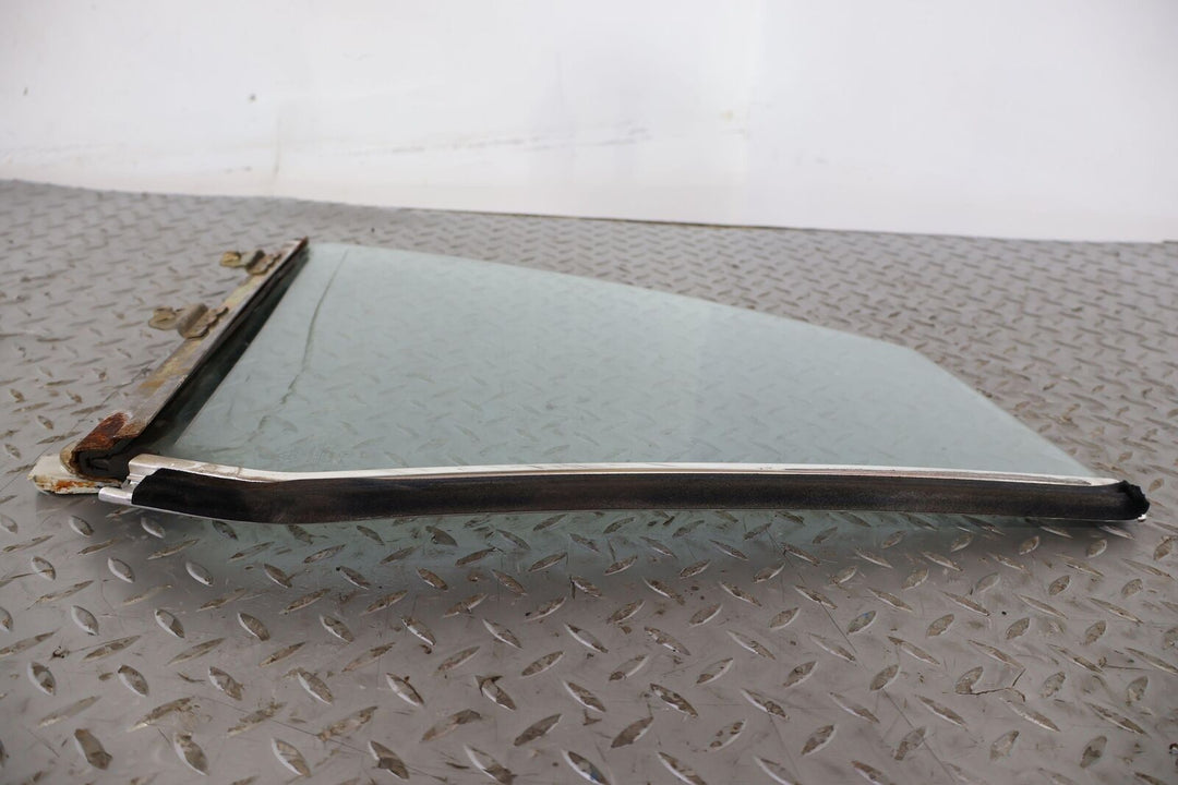 72-80 Mercedes 450SLC C107 W107 Right Passenger Large Quarter Window Glass