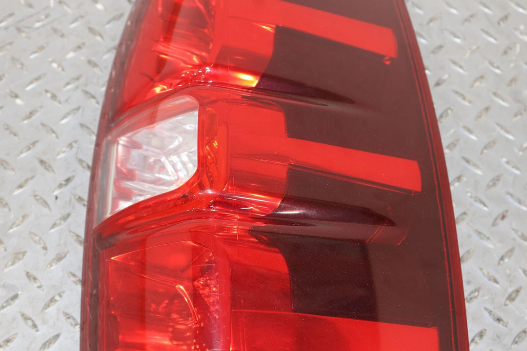 07-13 Chevy Avalanche Rear Right RH Passenger OEM Tail Light Lamp (Tested)