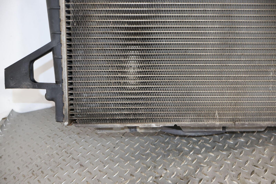 90-96 Ford F150 5.0L 302 Engine Radiator W/ Condenser&Fan Shroud (Auto / OEM AC)