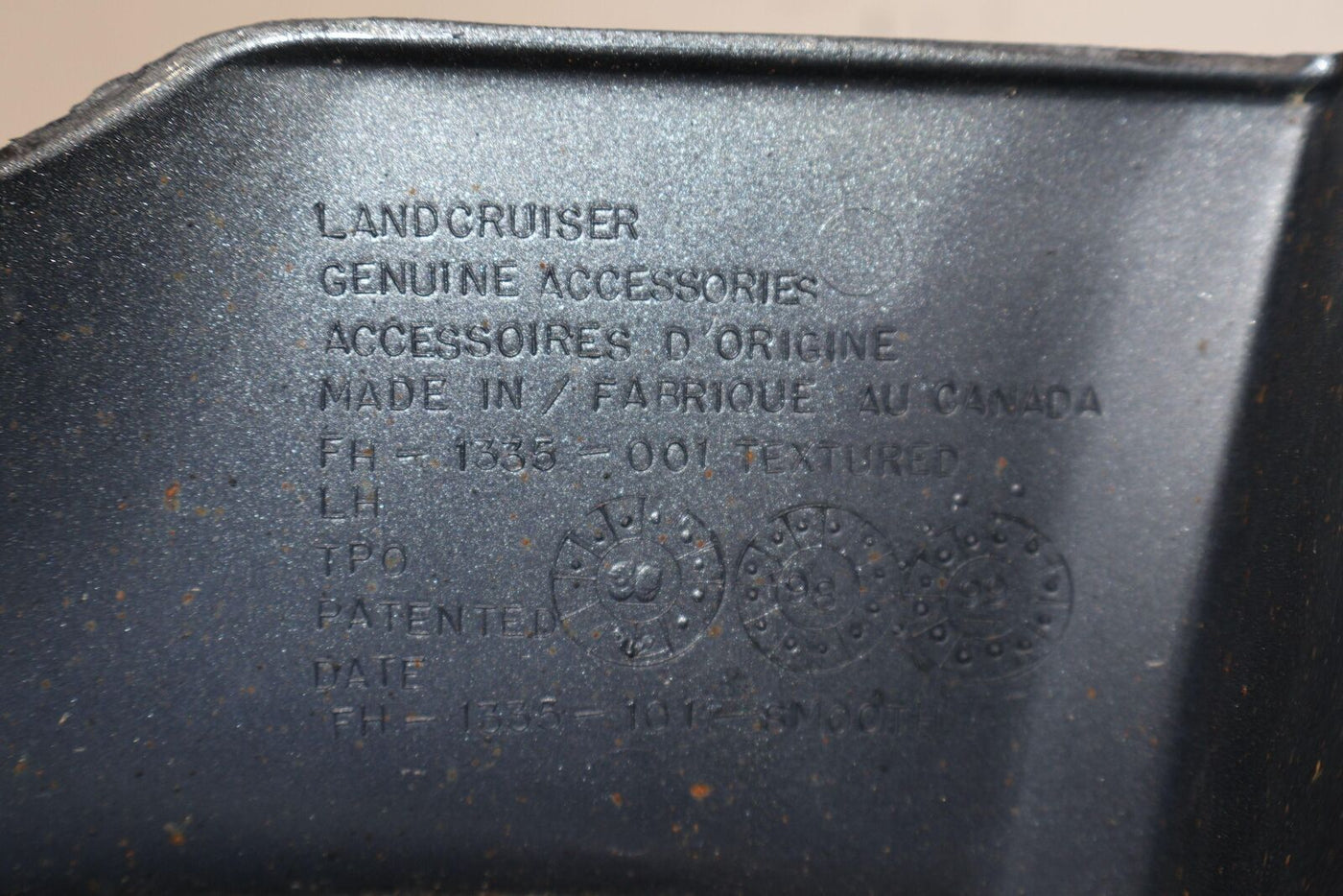 99-07 Toyota Land Cruiser Left LH Running Board (Gray Mica) Rusty Brackets
