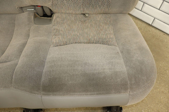 2003-2006 Chevy Suburban 2nd Row Cloth Captains Chair Seats (Dark Charcoal 92D)