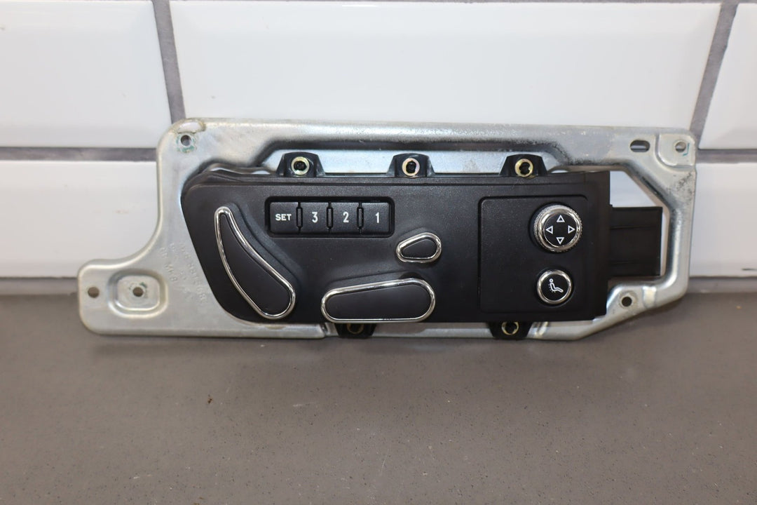47339640