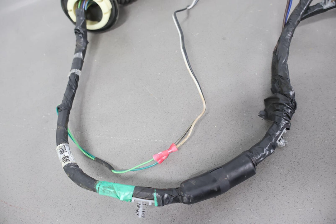 2002 Chevy Silverado Crew Cab Front Right Door Wiring Harness (See Photos)