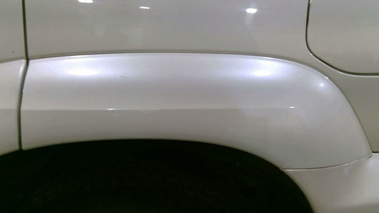 03-09 Lexus GX470 Driver Left Rear Quarter Panel Molding (Blizzard Pearl)