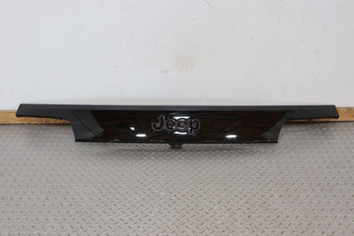 14-21 Jeep grand Cherokee Rear Tail Finish Panel W/ Camera (Black Diamond PXJ)