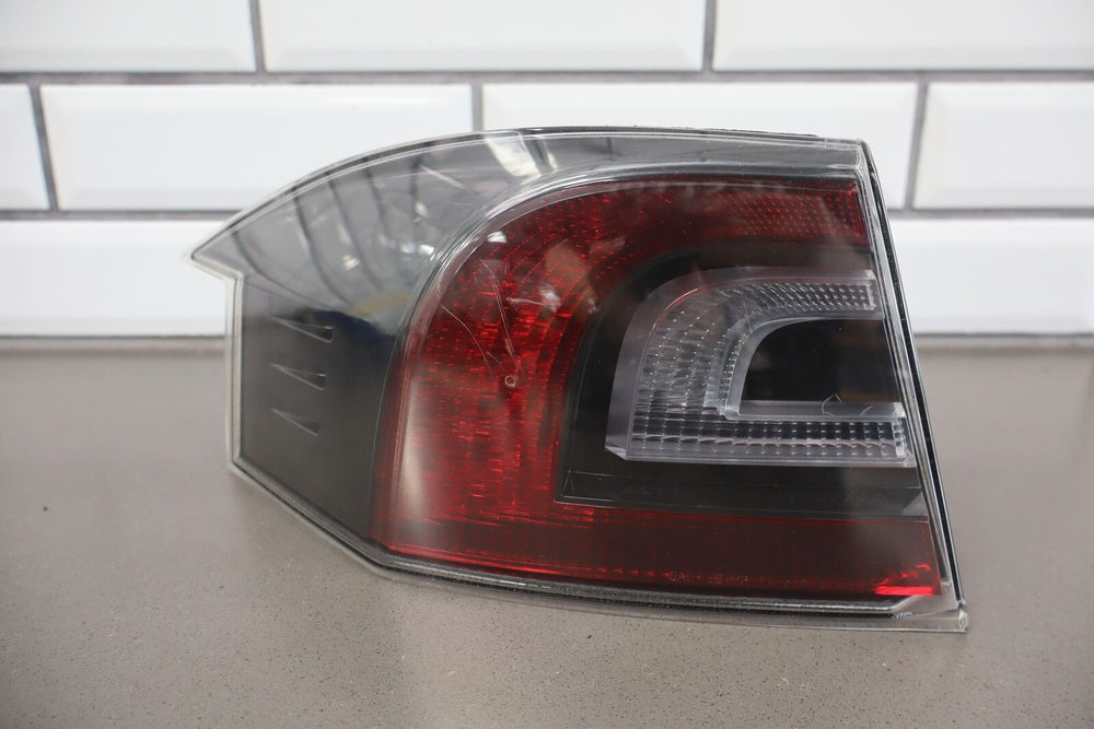 2012-2020 Tesla Model S Left LH (Quarter Mounted) Tail Light (6005918-00-C)