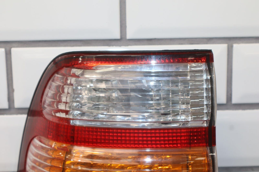 99-02 Toyota Land Cruiser Right Passenger Outer (Quarter Mounted) Tail Light