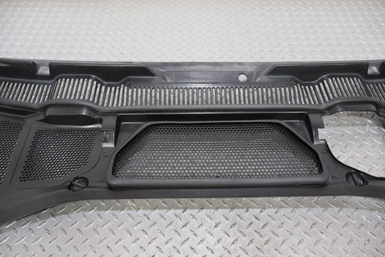 04-12 Bentley Continental GT GTC Front Center Cowl Vent Panel Black Broken Latch