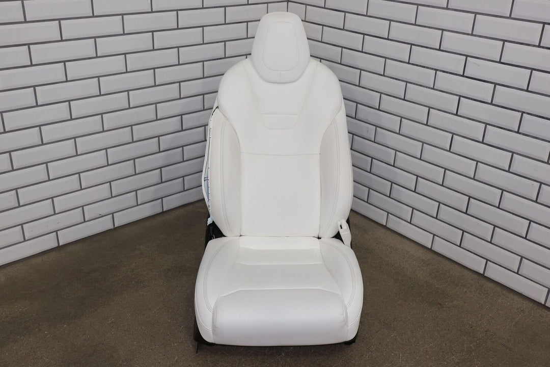 16-20 Tesla Model X Front Right Power Leather Seat (White) For Parts Or Repair