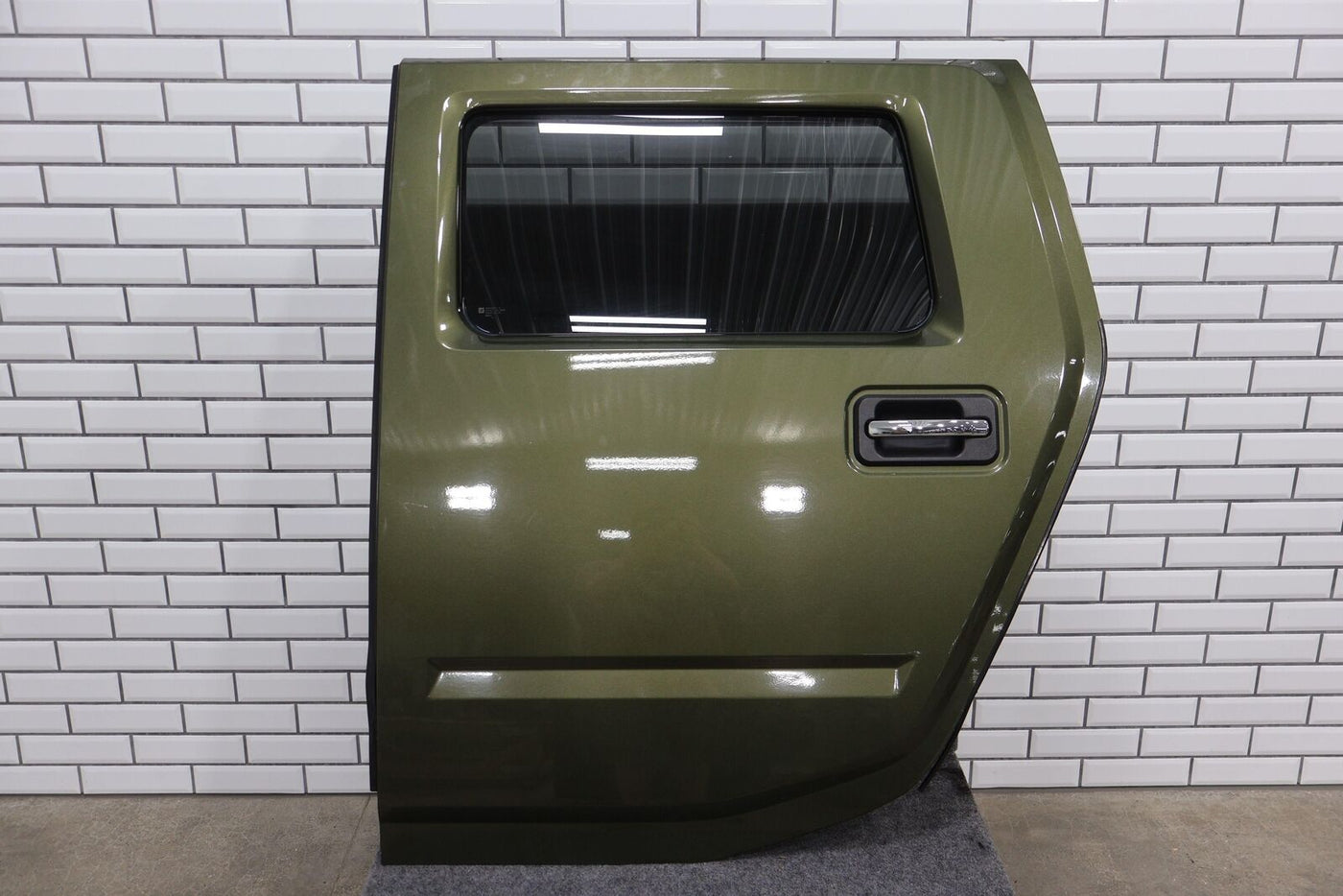 03-09 Hummer H2 Left Rear Door (Sage Green 45U) OEM