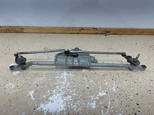 10-15 Chevy Camaro Windshield Wiper Transmission W/ Motor (Tested)