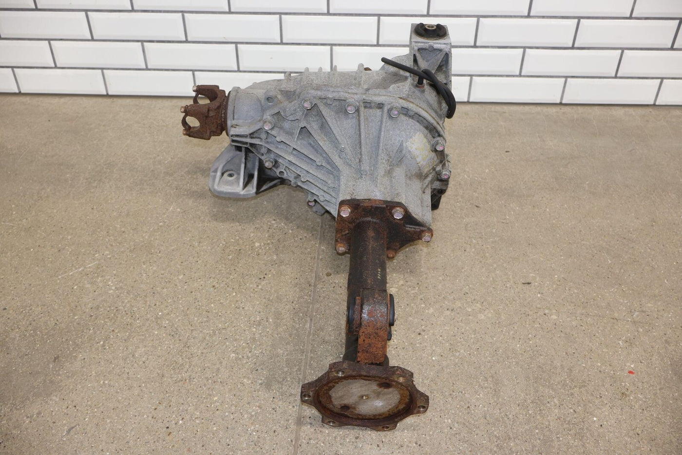 2003-2007 Hummer H2 Front Carrier Differential 4.10 Gear Ratio (GT5) 73K Mies