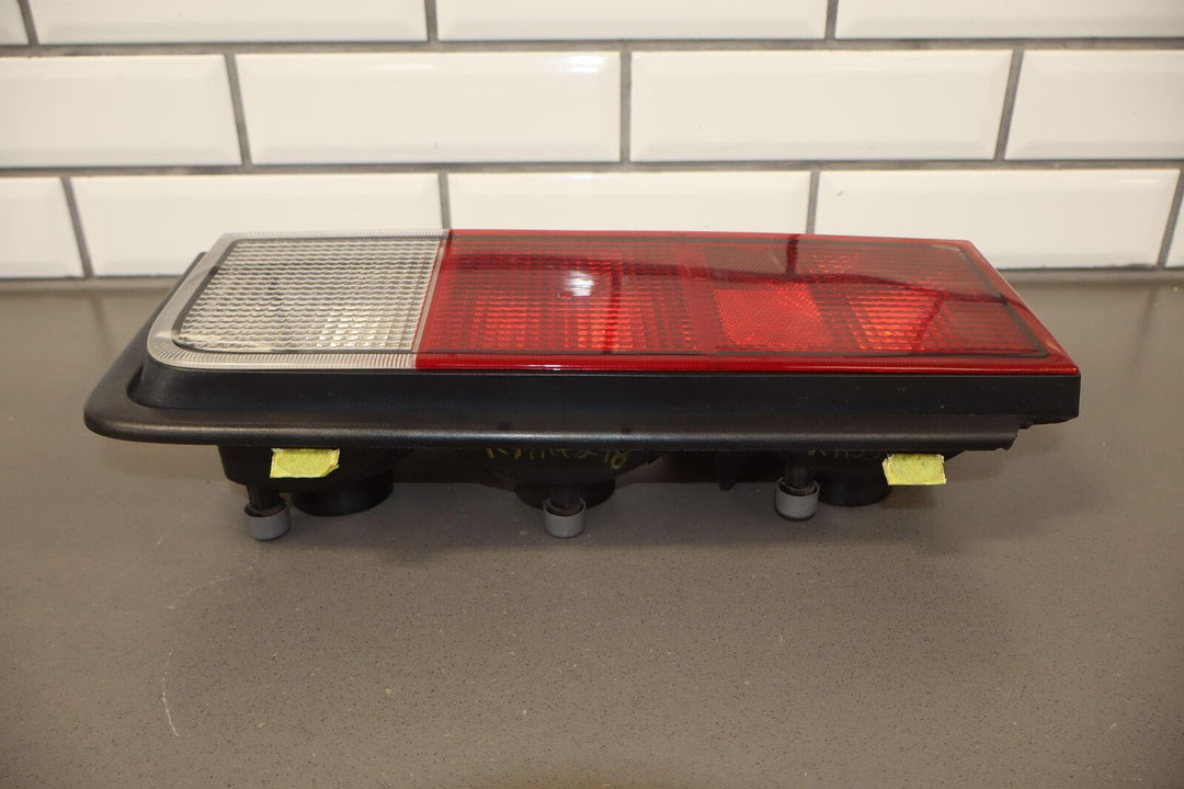 05-09 Hummer H2 SUV RH Right Passenger Tail Light Lamp Body Mounted OEM