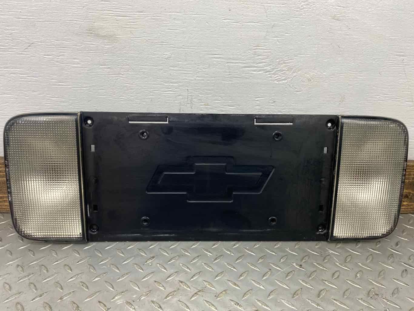 97-04 Chevy C5 Corvette Rear Tail Finish Panel (Textured Black) W/Reverse Lights