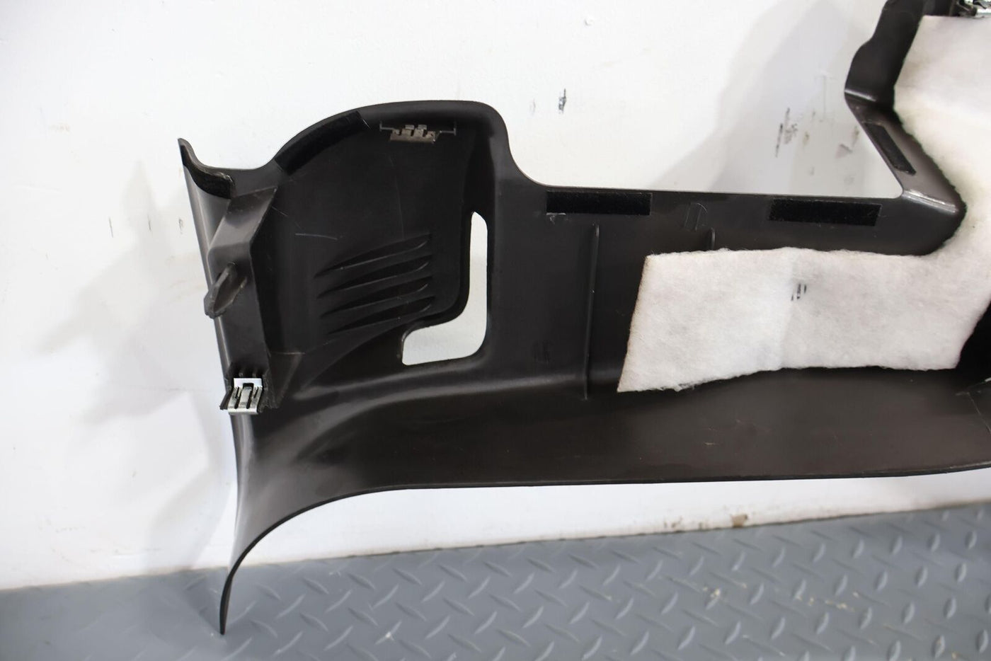 05-07 Hummer SUT Truck Left LH Driver Interior C-Pillar Trim Panel (Ebony 48I)