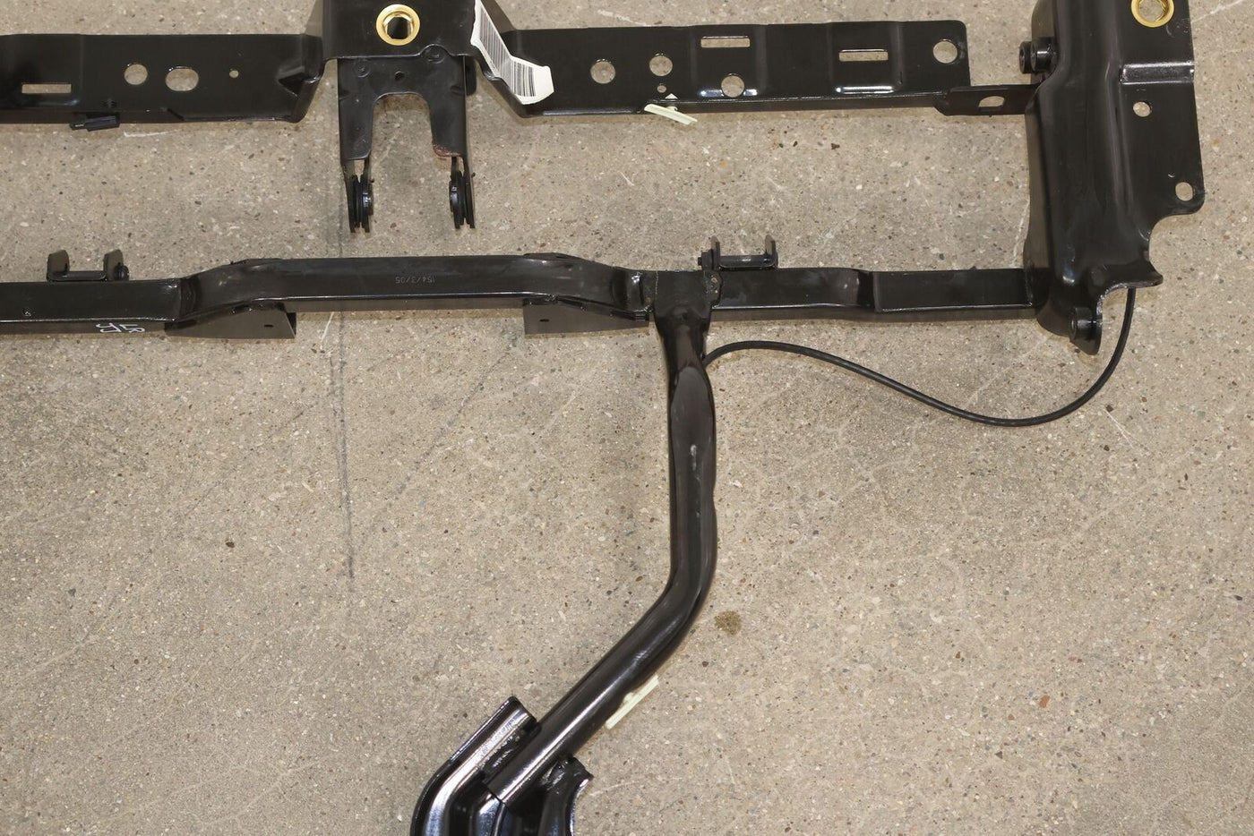 2003-2007 Hummer H2 SUV Rear 2nd Row Left LH Seat Track (Folds Properly)