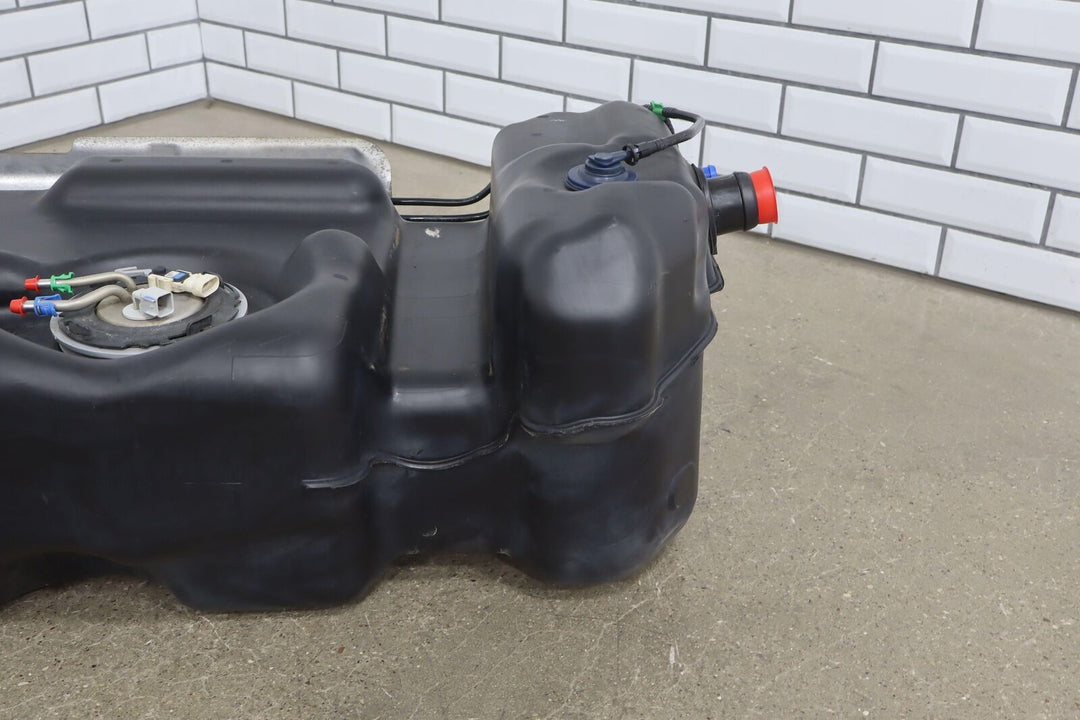 03-04 Chevy Tahoe/GMC Yukon 26 Gallon Fuel Tank with Pump (Flex Fuel)