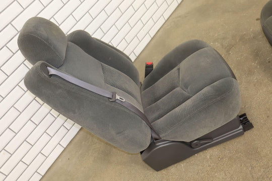 03-07 Chevy Silverado Sierra Extended Cab Charcoal Cloth Seat Set (Front/Rear)