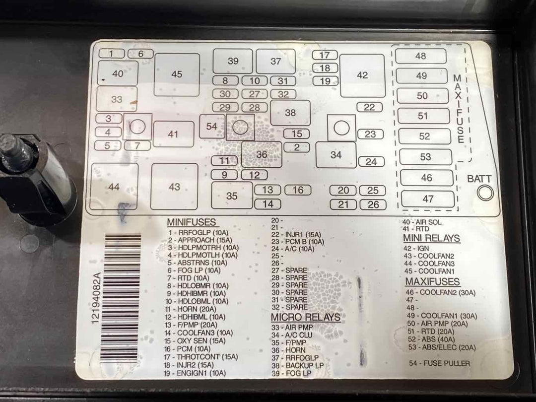 98-99 Chevy Corvette C5 Engine Fuse Box W/ Relays & Fuses OEM (5.7l LS1 V8)