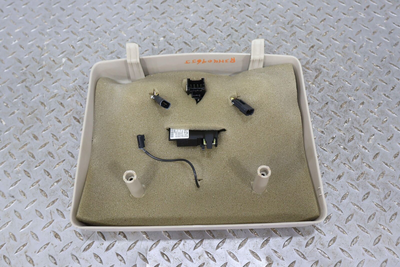 03-07 Hummer H2 Overhead Roof Console (Wheat) W/Sunroof Switches