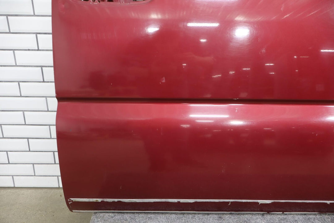 99-06 GMC Yukon Sierra Passenger Right Front Door (Sport Red 63u) See Photos