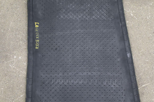 10-15 Chevy Camaro Pair LH&RH Front OEM Floor Mats Black Some Fading