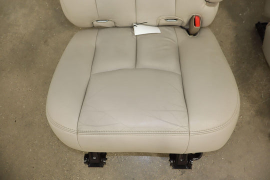 03-06 Chevy Tahoe/ GMC Yukon 2nd Row Bucket Seat Set (Neutral Leather)