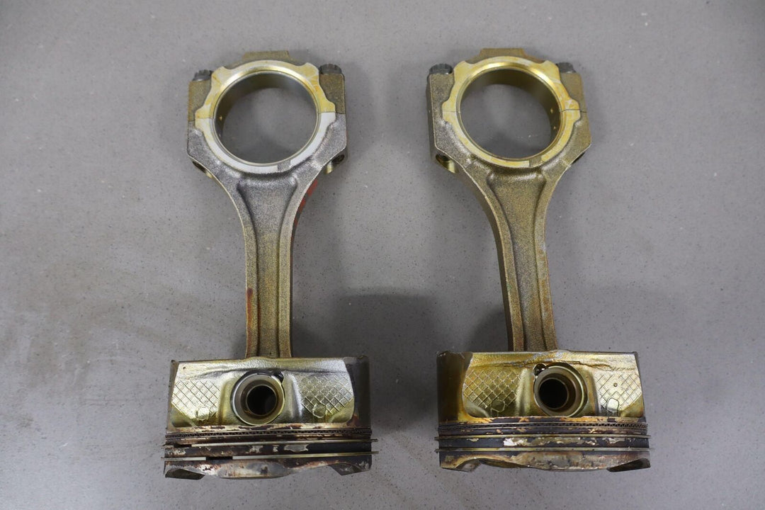 2019 Lexus GX460 4.6L DOHC V8 1URFE Set of 8 Connecting Rods & 8 Pistons