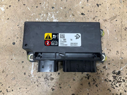 16-17 Cadillac CT6 SRS Airbag Control Module OEM