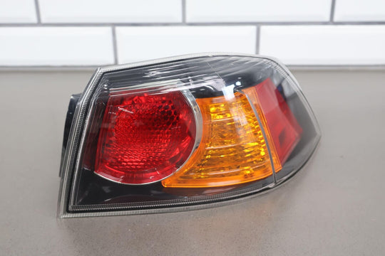 08-15 Mitsubishi Lancer Evo X Sedan Tail Light Right RH Outer (Quarter Mount)