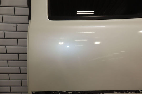 02-06 Cadillac Escalade SWB Left Rear Door (No Cladding) White Diamond 98U