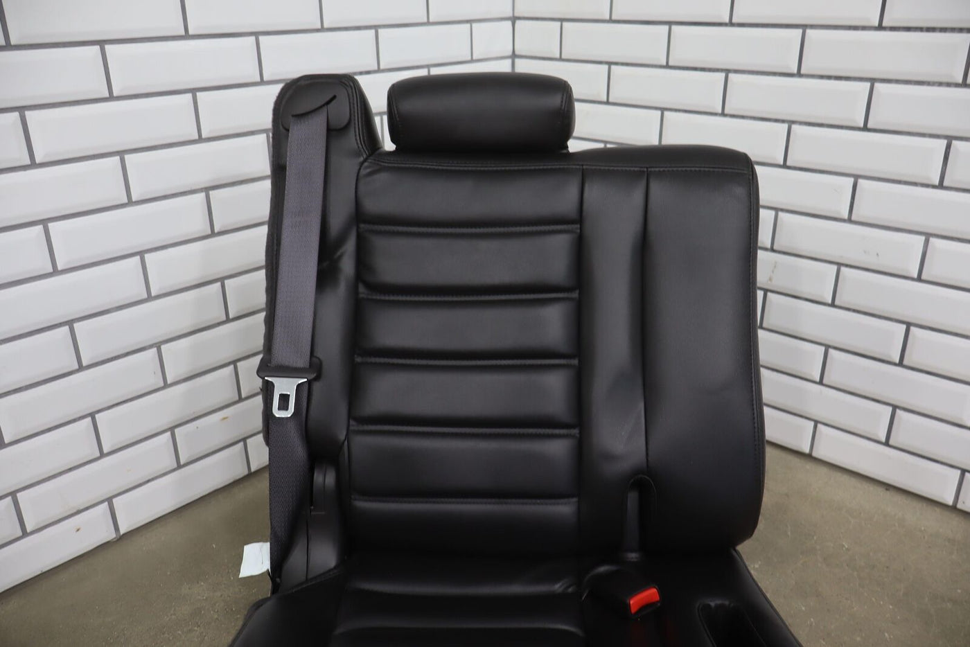 03-07 RH Right Passenger Hummer H2 OEM 3rd Row Leather Seat (Ebony 482)