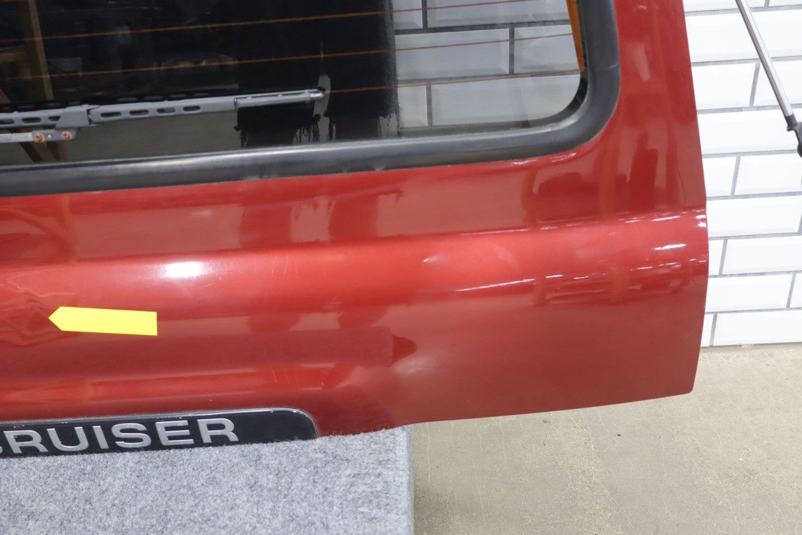 91-97 Toyota Land Cruiser 96-98 LX450 Upper Tail Gate *Med Red