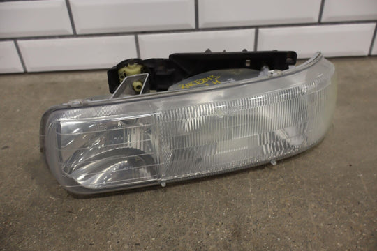 00-06 Chevy Suburban / Tahoe OEM Front Grille with Headlights / Turn Signals